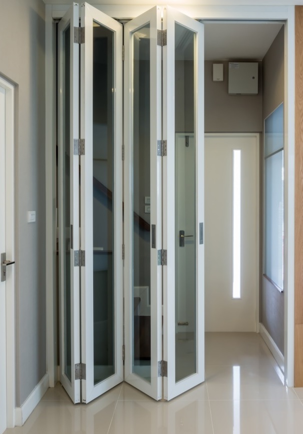 bifold door Esher, Claygate, KT10